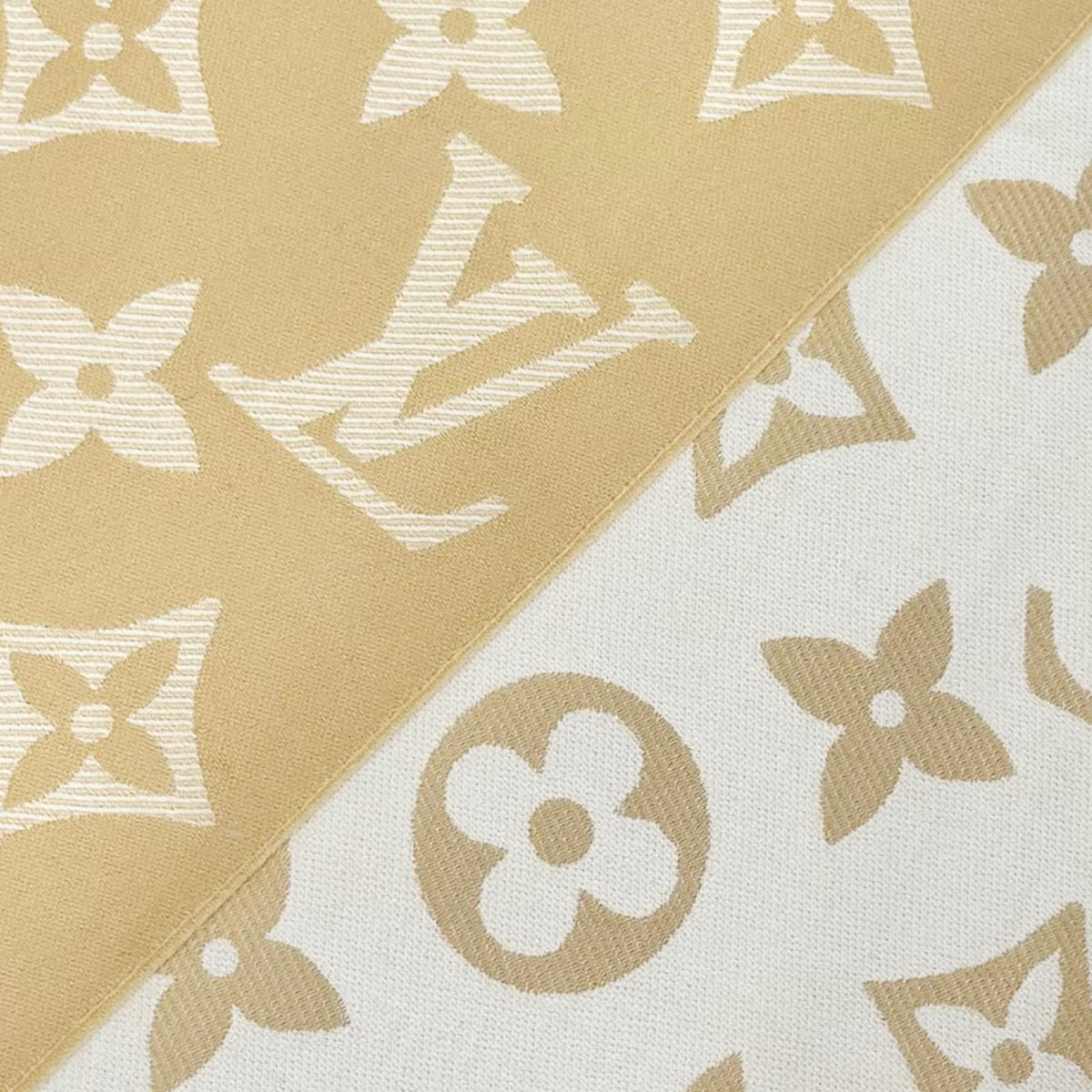 Great LOUIS VUITTON Scarf LV Essential Monogram beige wool Women M77854