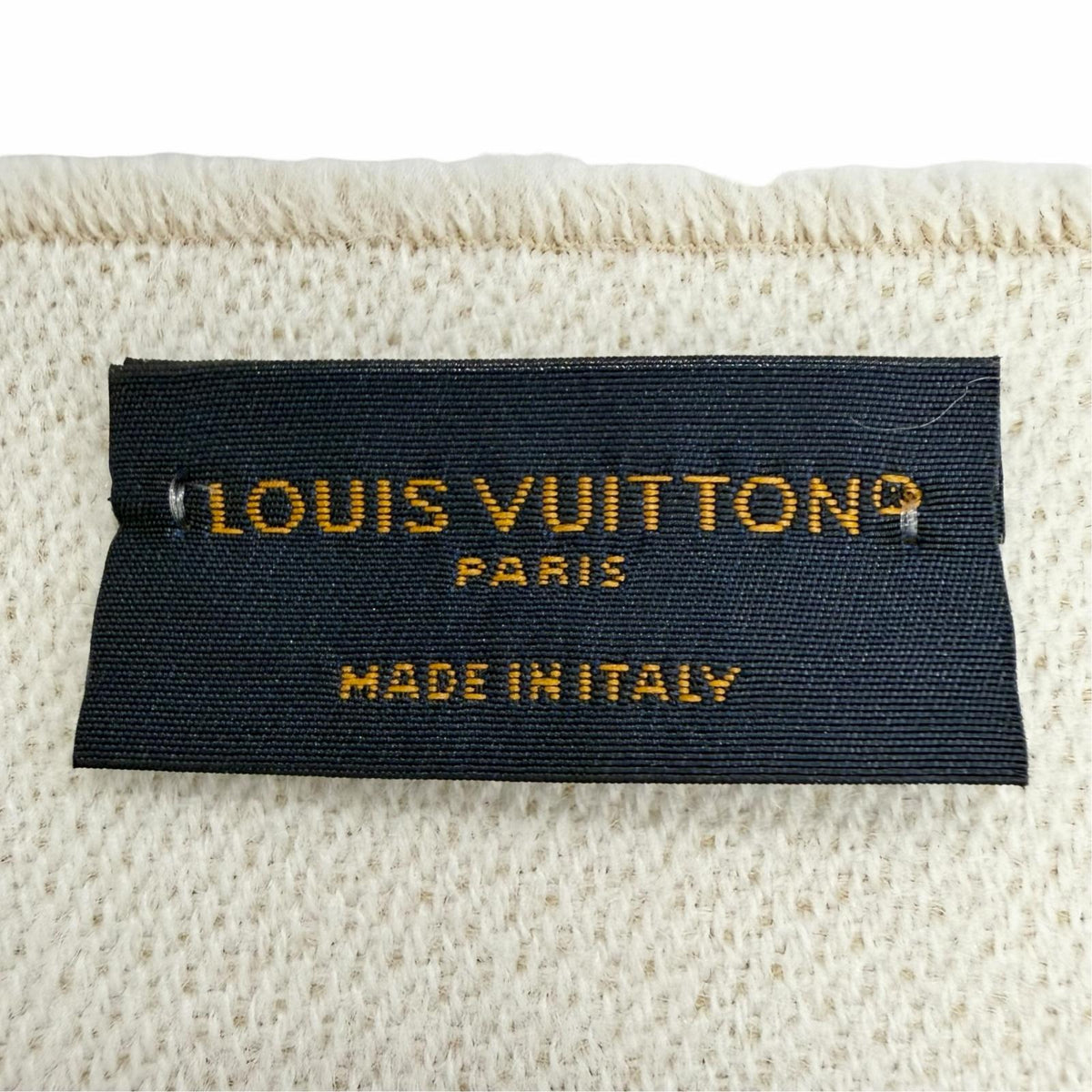 Great LOUIS VUITTON Scarf LV Essential Monogram beige wool Women M77854